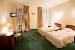Отель Good Stay Dinaburg Spa Hotel Даугавпилс Стандартный двухместный номер с 2 отдельными кроватями, посещение оздоровительного центра (по утрам)-4